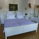 Rosenliebe Bed and Breakfast