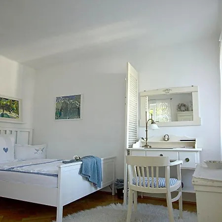 Bed & Breakfast Rosenliebe 3*